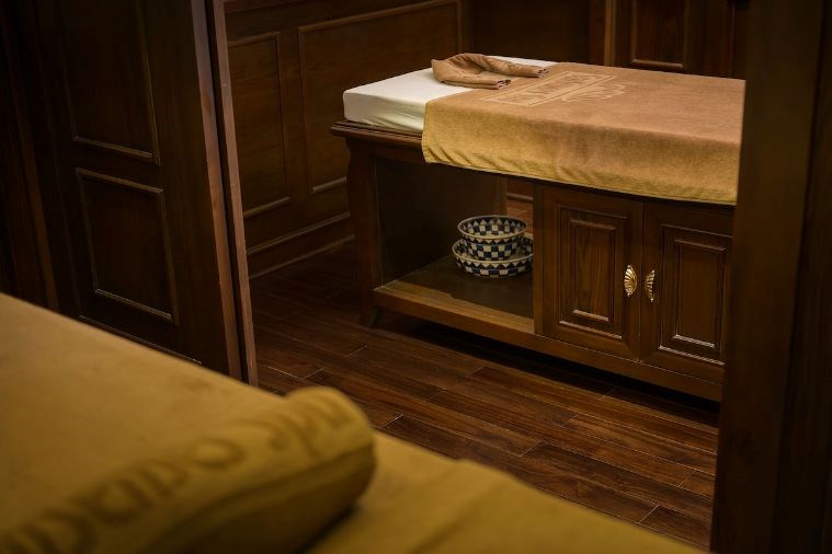 Du Thuyền Paradise Elegance Hạ Long